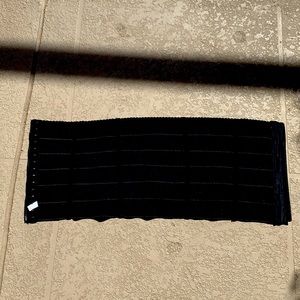 ⭐️💕⭐️💕A fabulous waist trainer that zips⭐️💕